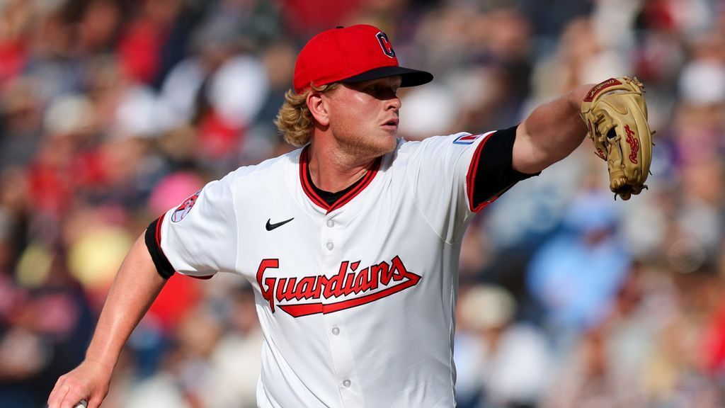 Guardians’ Nic Enright, battling lymphoma, earns first save