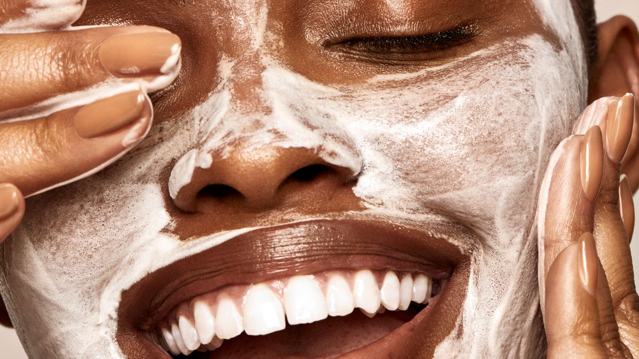 How to Exfoliate Your Face: Decoding the Best Ways to Slough Winter Skin