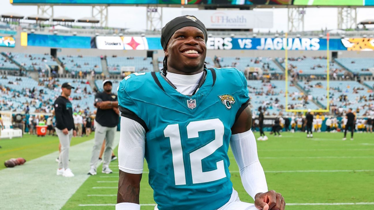 Jaguars’ Travis Hunter and wife, Leanna, announce birth of son