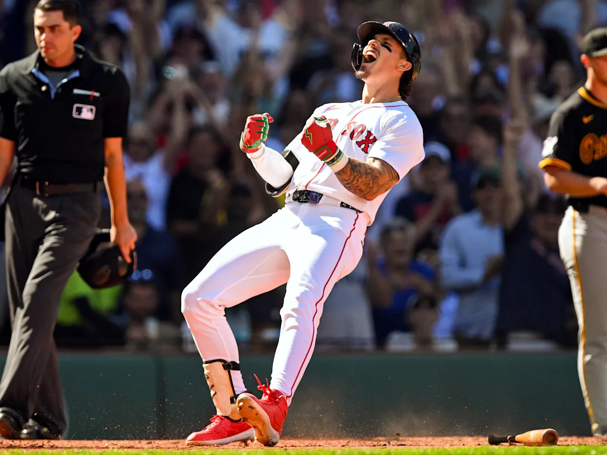 Jarren Duran hits wild inside-the-park home run to power Red Sox past Pirates