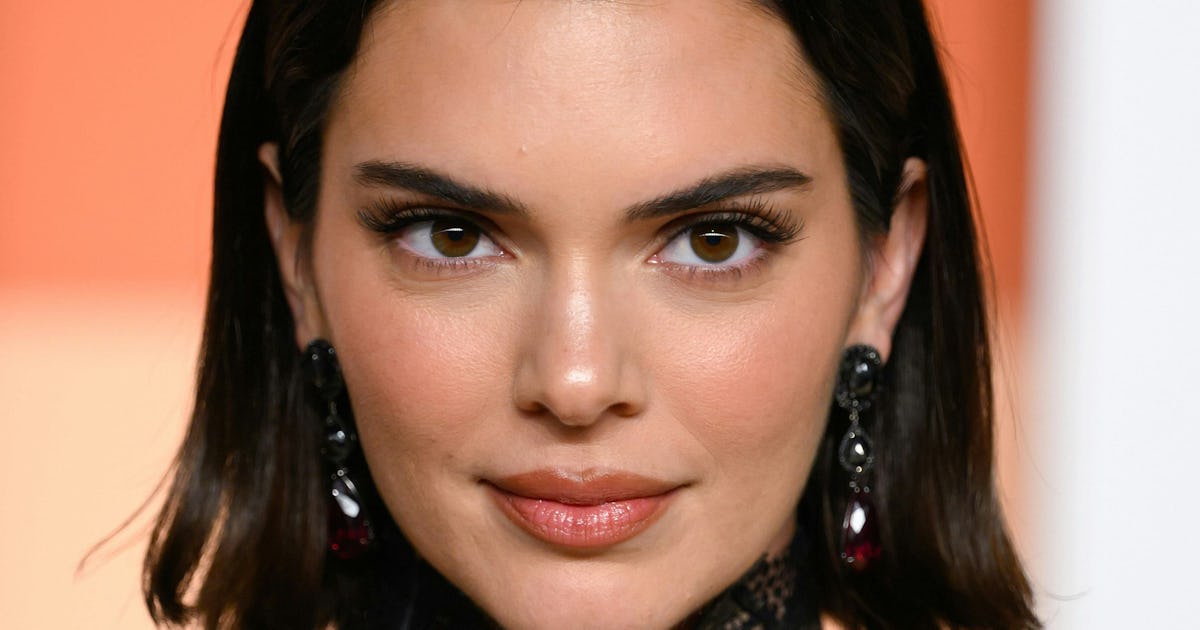Kendall Jenner’s Short Butter Yellow Nails Are Summer’s Chicest Mani