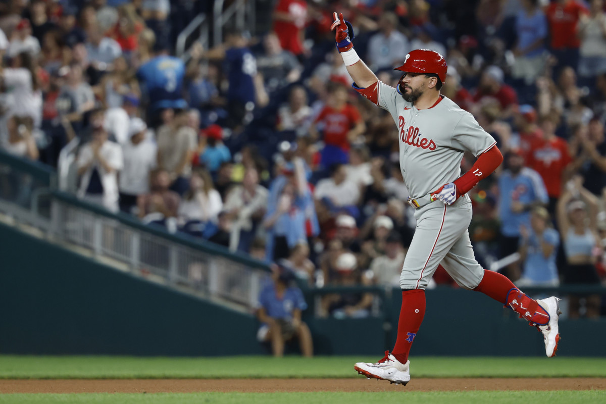 Kyle Schwarber Receives Stunning Treatment From MLB Fans in Visiting Ballpark
