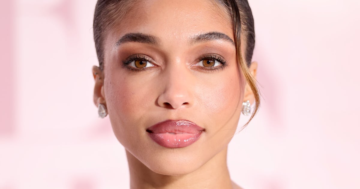 Lori Harvey Sports Sleek Finger Waves For ‘Modeliste’ August Cover