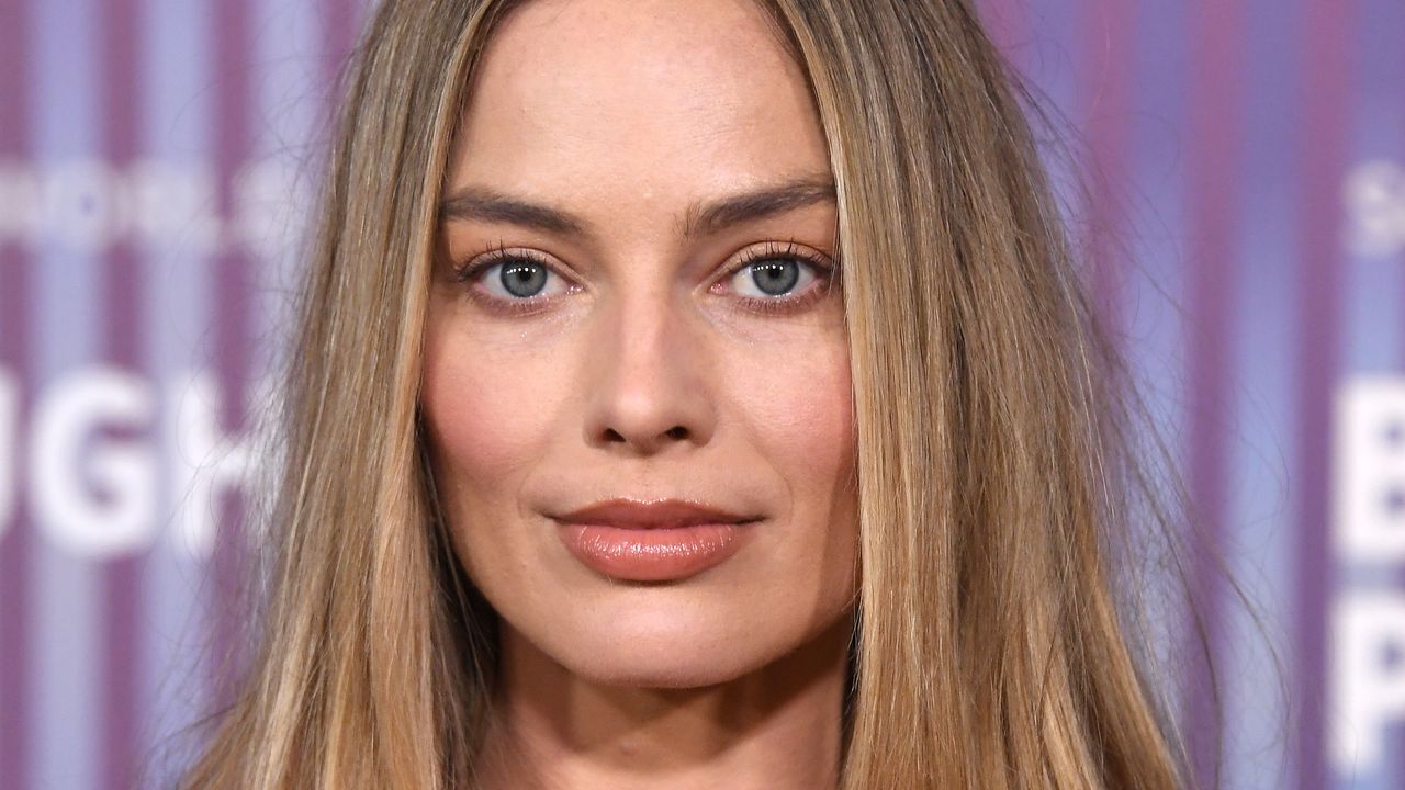 Margot Robbie Retries a Hairstyle That Recalls One of Her Most Famous Characters