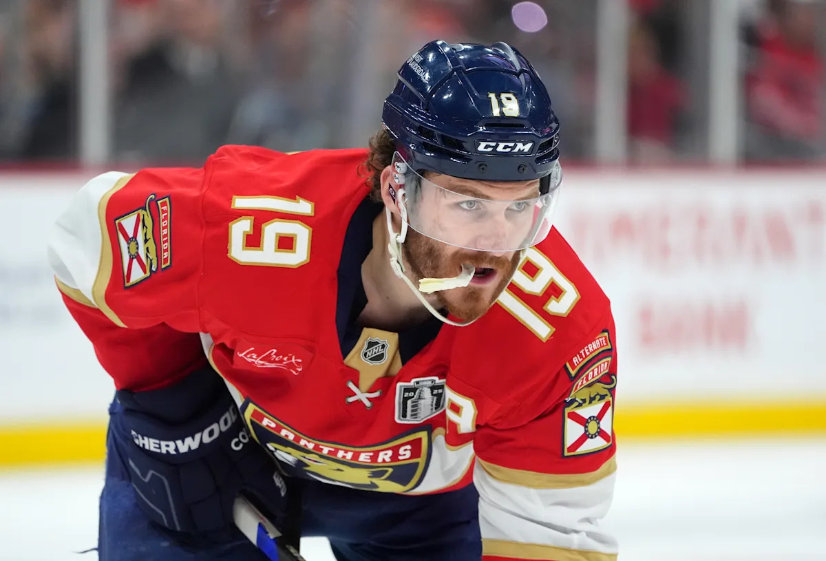Panthers star Matthew Tkachuk reportedly underwent surgery to repair torn adductor muscle, sports hernia