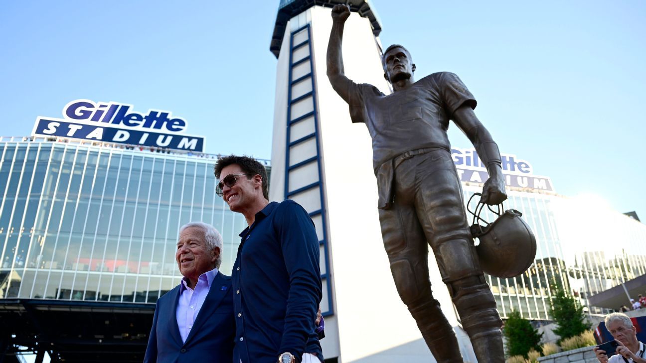 Pats unveil Tom Brady statue in ceremony outside Gillette Stadium