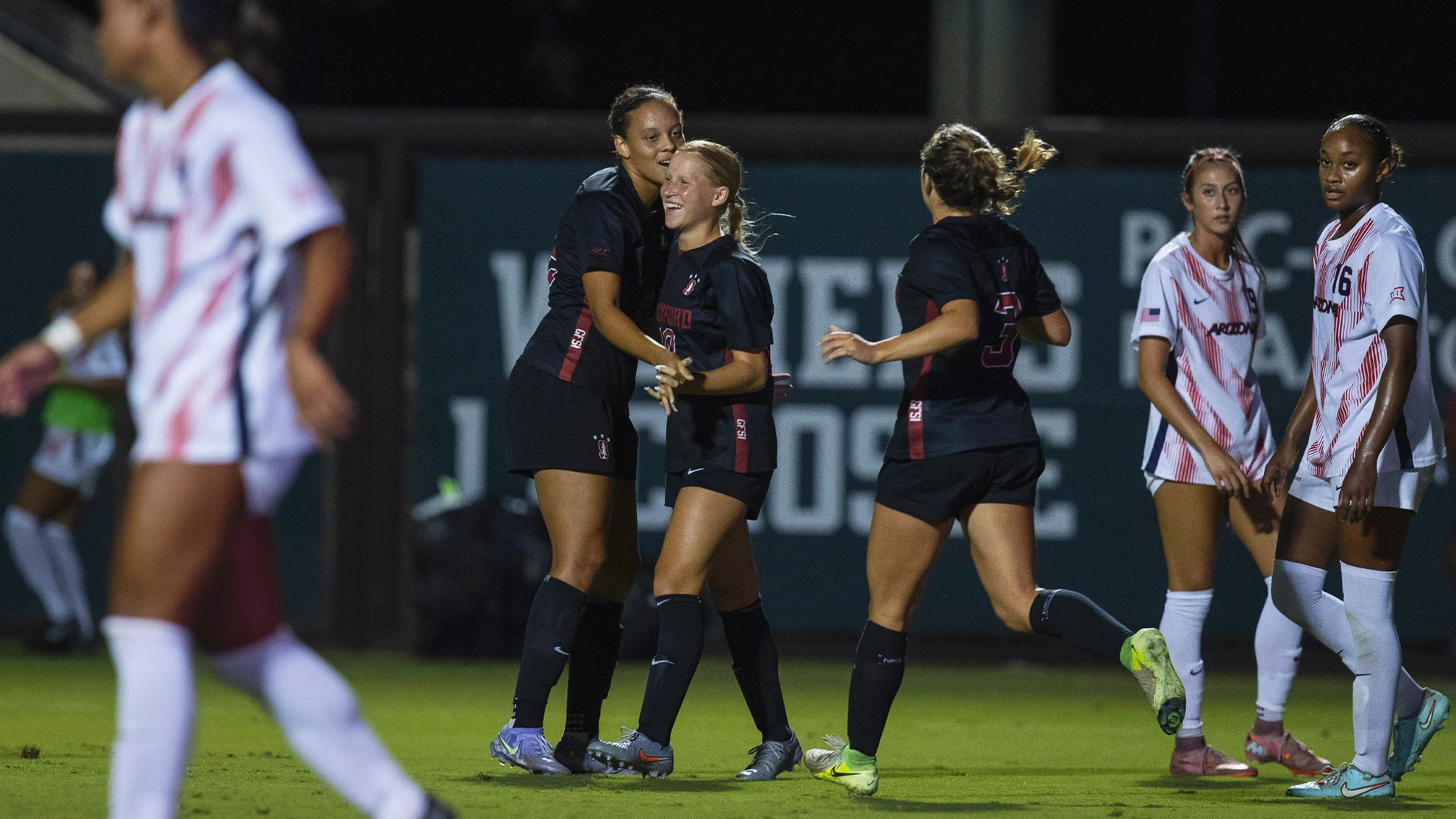 Recap: No. 1 Stanford Women’s Soccer throttles Arizona 