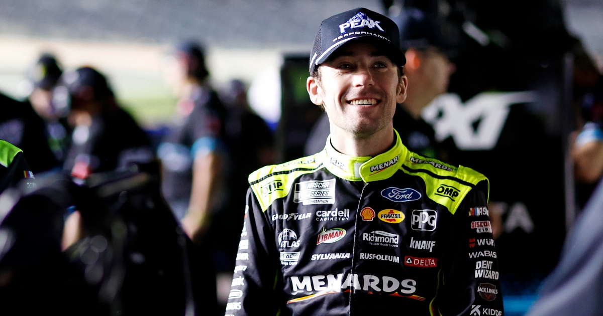 Ryan Blaney recaps wild closing laps at Daytona, working his way to the front to win Coke Zero Sugar 400