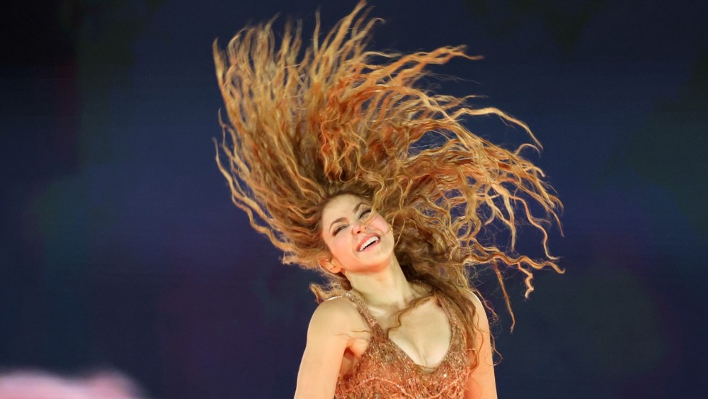 Shakira Follows Mermaid Waves Hair Trend at in Los Angeles