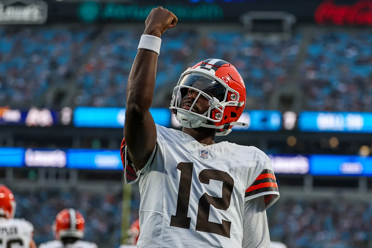 Shedeur Sanders preseason debut: LeBron James, Deion Sanders and others were loving Browns QB’s 2-TD performance