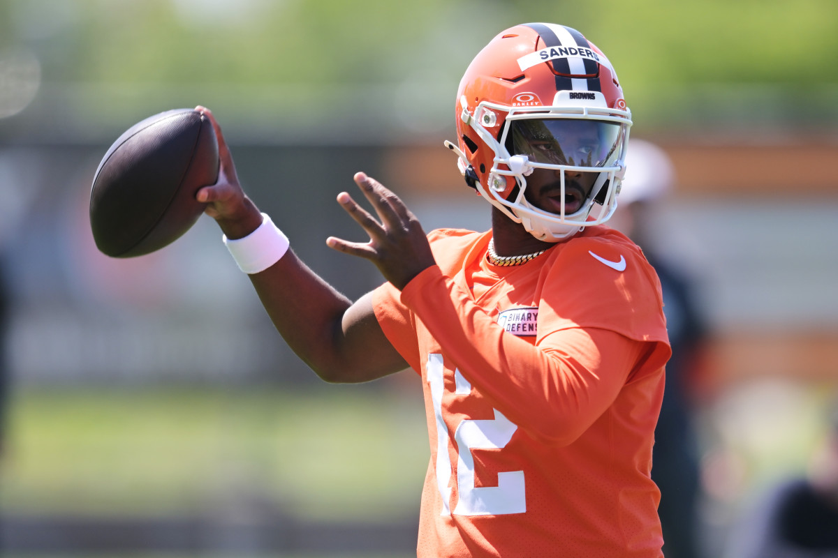 Shedeur Sanders' Play With Browns Rookie Leaves Fans in Disbelief