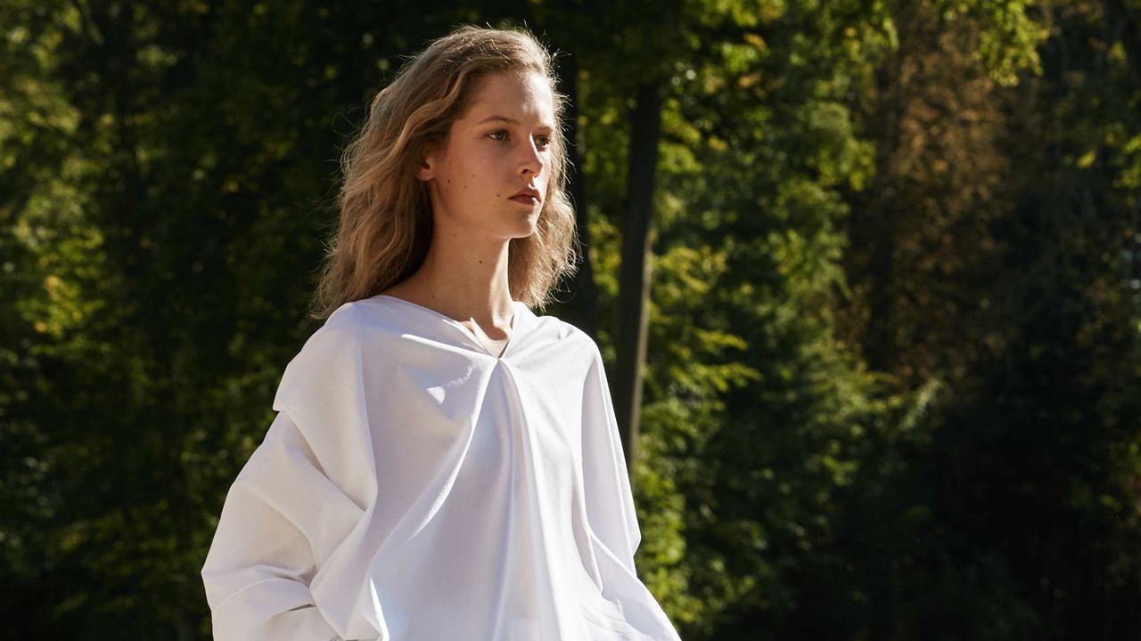 Soft Power and Serene Luxury—Recollections of The Row’s First Paris Show for Spring 2016