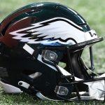 Sources: Raiders trade CB Bennett to Eagles for DL Booker