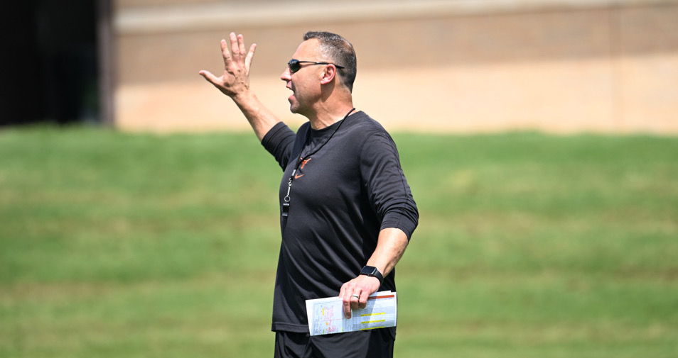 Steve Sarkisian believes process is key in continuing his road game winstreak