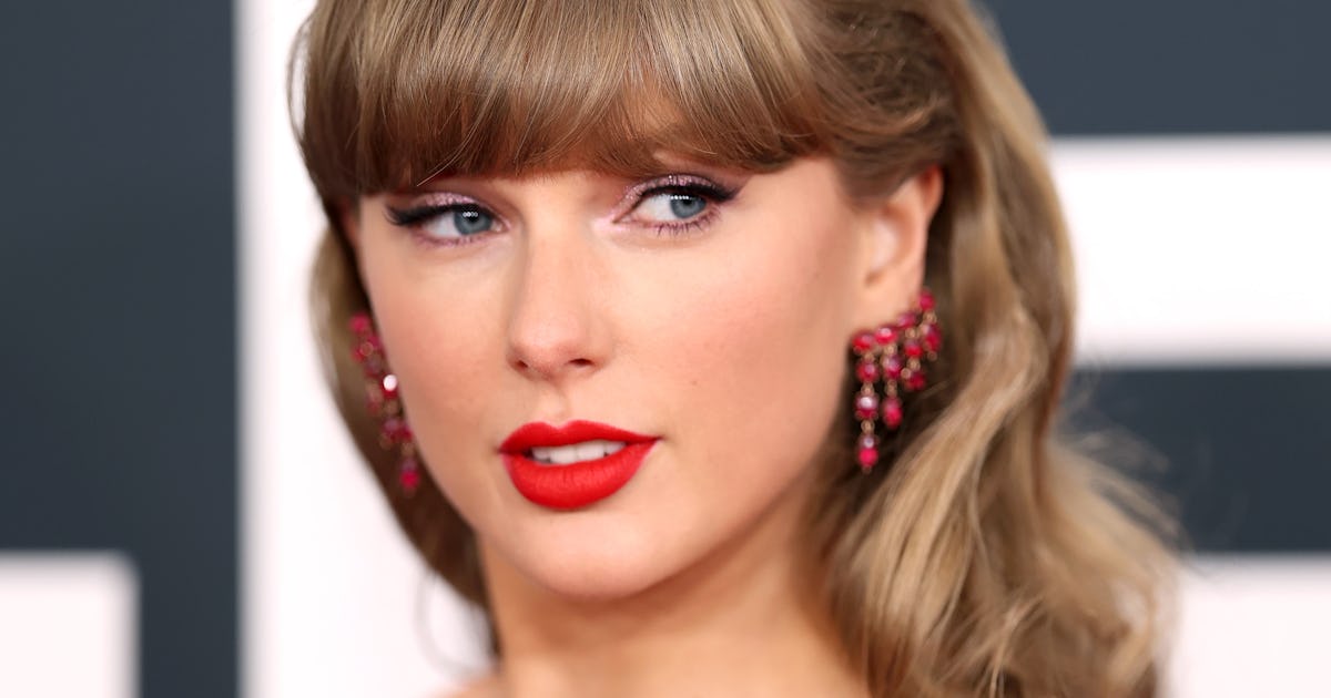 Taylor Swift’s Orange Lip Made A Statement During Her New Album Reveal