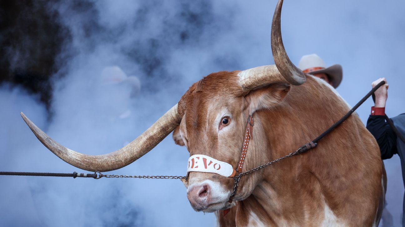 Texas, Ohio State, Penn State top preseason coaches’ poll