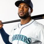 Victor Robles throws bat at pitcher on rehab assignment, apologizes