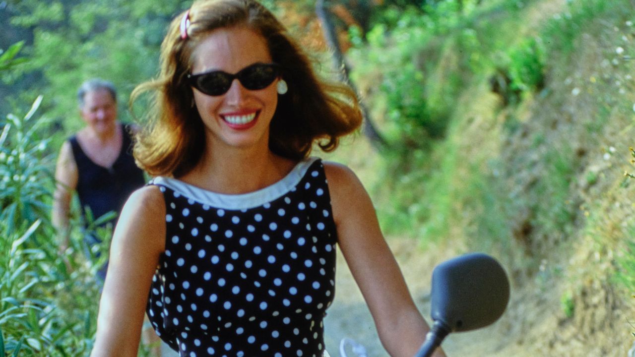 What to Wear in Italy, From City Style to Seaside Looks