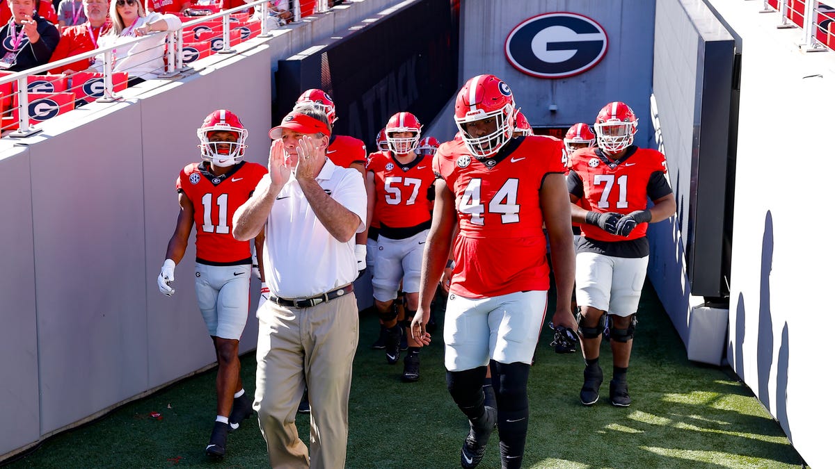 Where is Georgia in the 2026 SEC football recruiting class rankings?