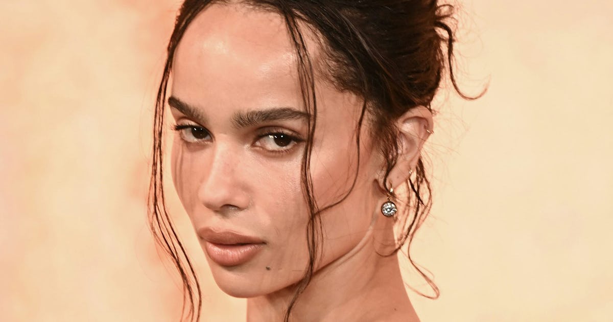 Zoë Kravitz’s Bandana Is The Ultimate Summer Hair Hack