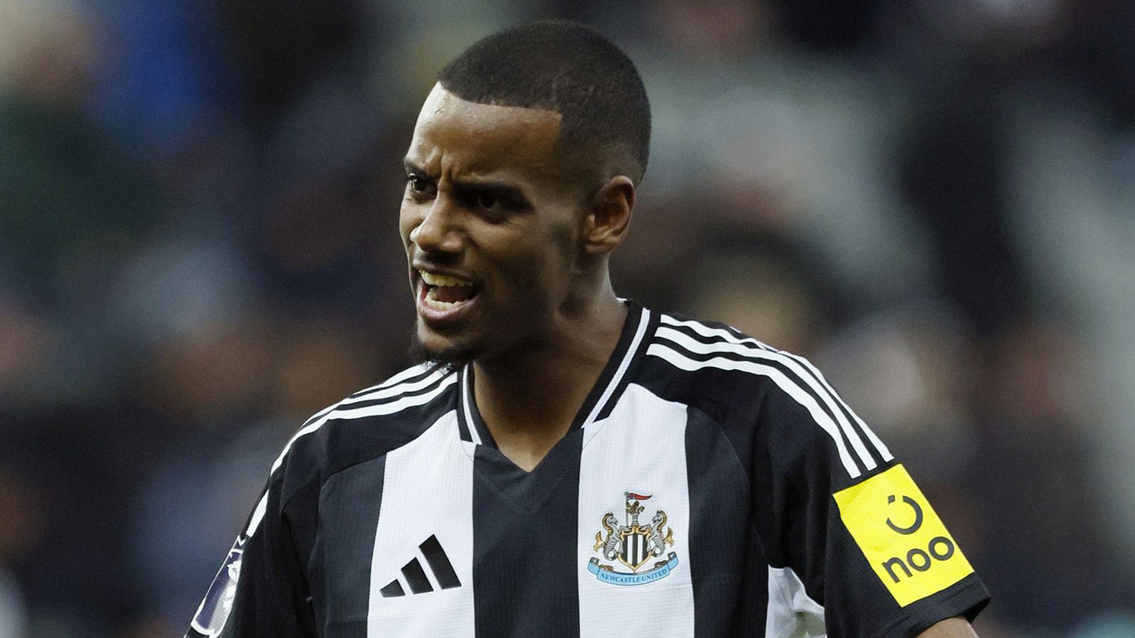 Alexander Isak transfer news: Liverpool set to sign striker from Newcastle in British-record deal on Deadline Day | Football News