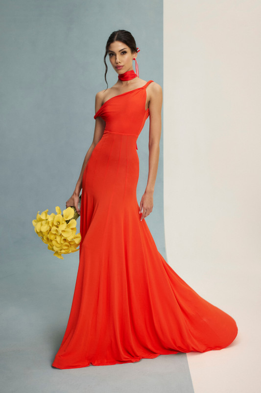 Alice + Olivia Spring 2026 Dives Into Americana Motifs