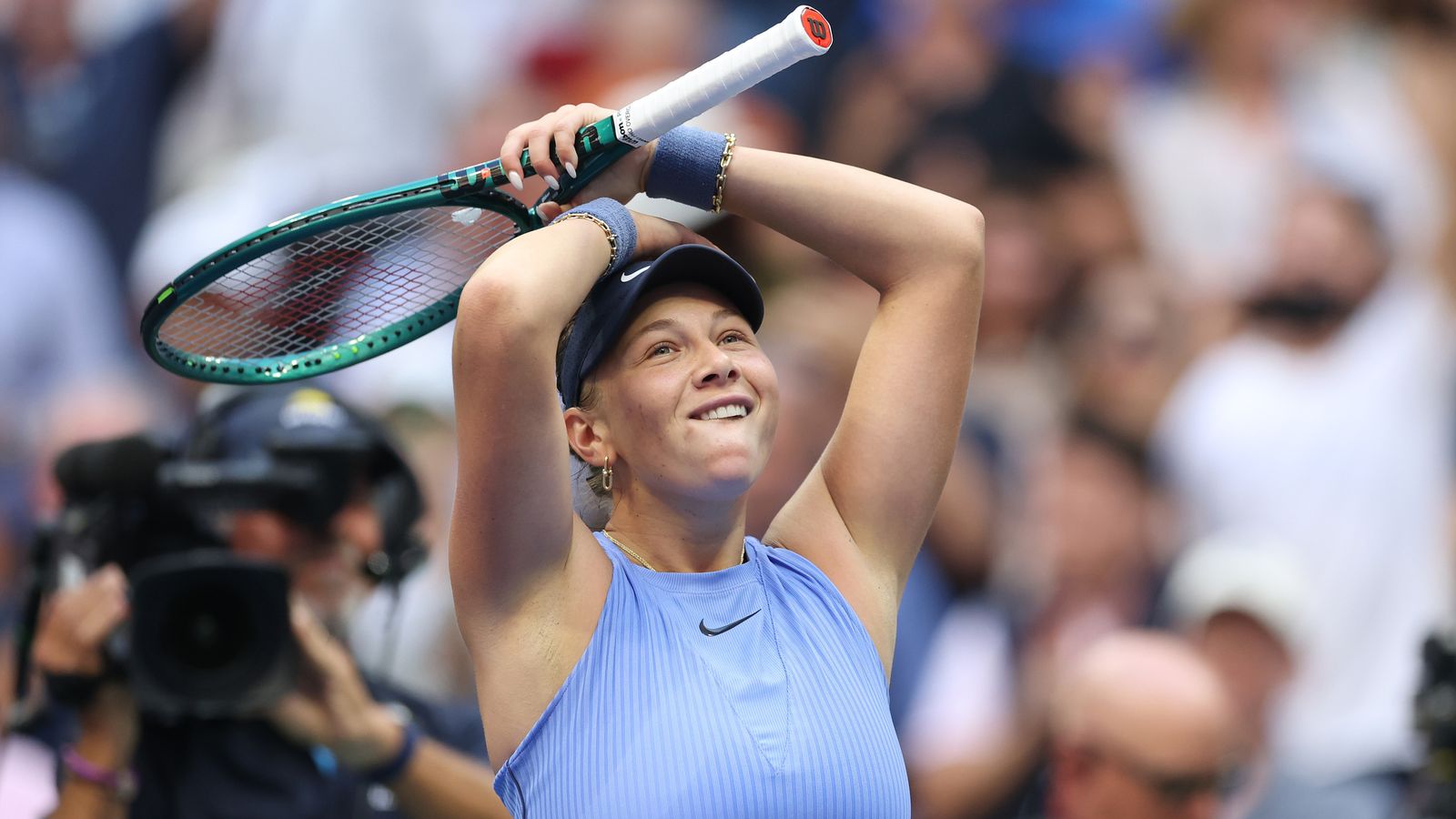 Amanda Anisimova stuns Iga Swiatek to avenge Wimbledon final humiliation and reach US Open semi-final | Tennis News