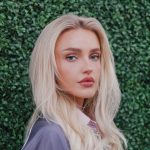 An Evening at the 2025 US Open With Morgan Riddle, the First Lady of American Tennis
