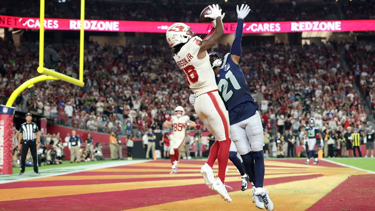 Cards’ Harrison struggles early, rebounds with big 4th quarter