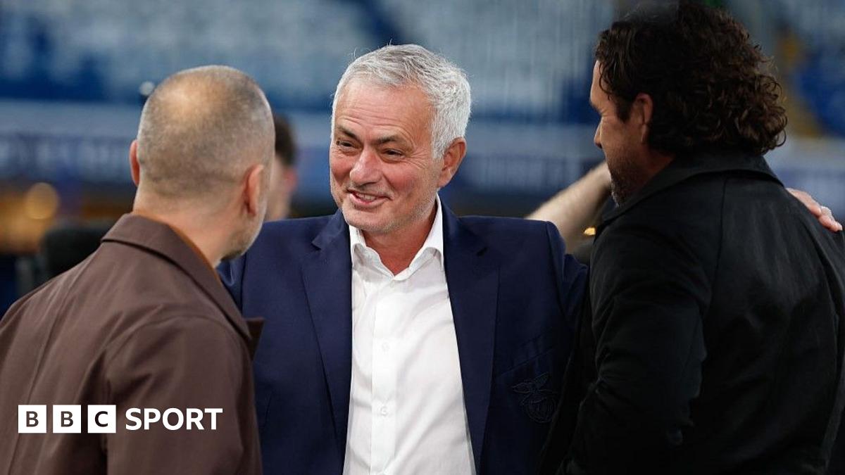 Chelsea 1-0 Benfica: Jose Mourinho defeated but still loved on Stamford Bridge return