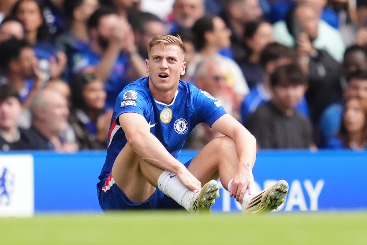 Chelsea striker Liam Delap out until December with hamstring injury
