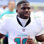 Dolphins not planning to trade Tyreek Hill, sources say