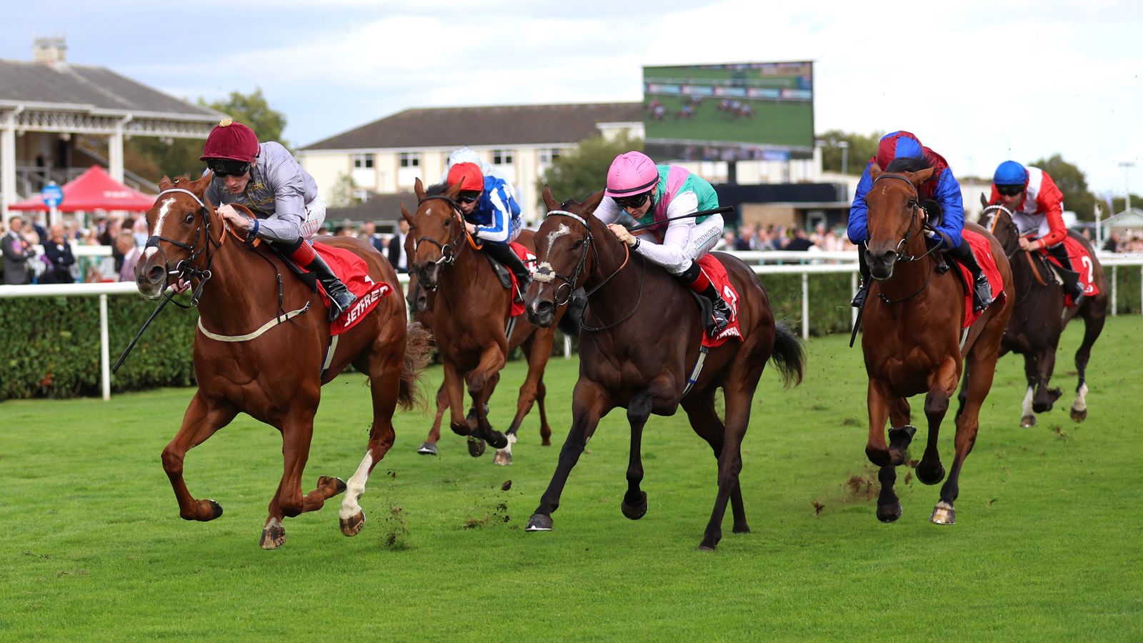 Doncaster: Aylin has the answers in May Hill Stakes with victory for Karl Burke and David Egan | Racing News