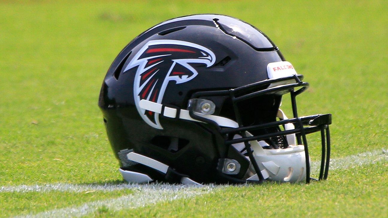 Falcons fire WR coach Ike Hilliard after offensive struggles