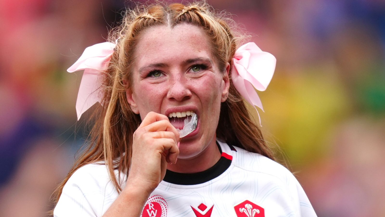 Georgia Evans: Wales international supported by team-mates after online abuse over appearance during Women’s Rugby World Cup | Rugby Union News