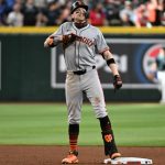 Giants score five runs in 11th to down D-Backs