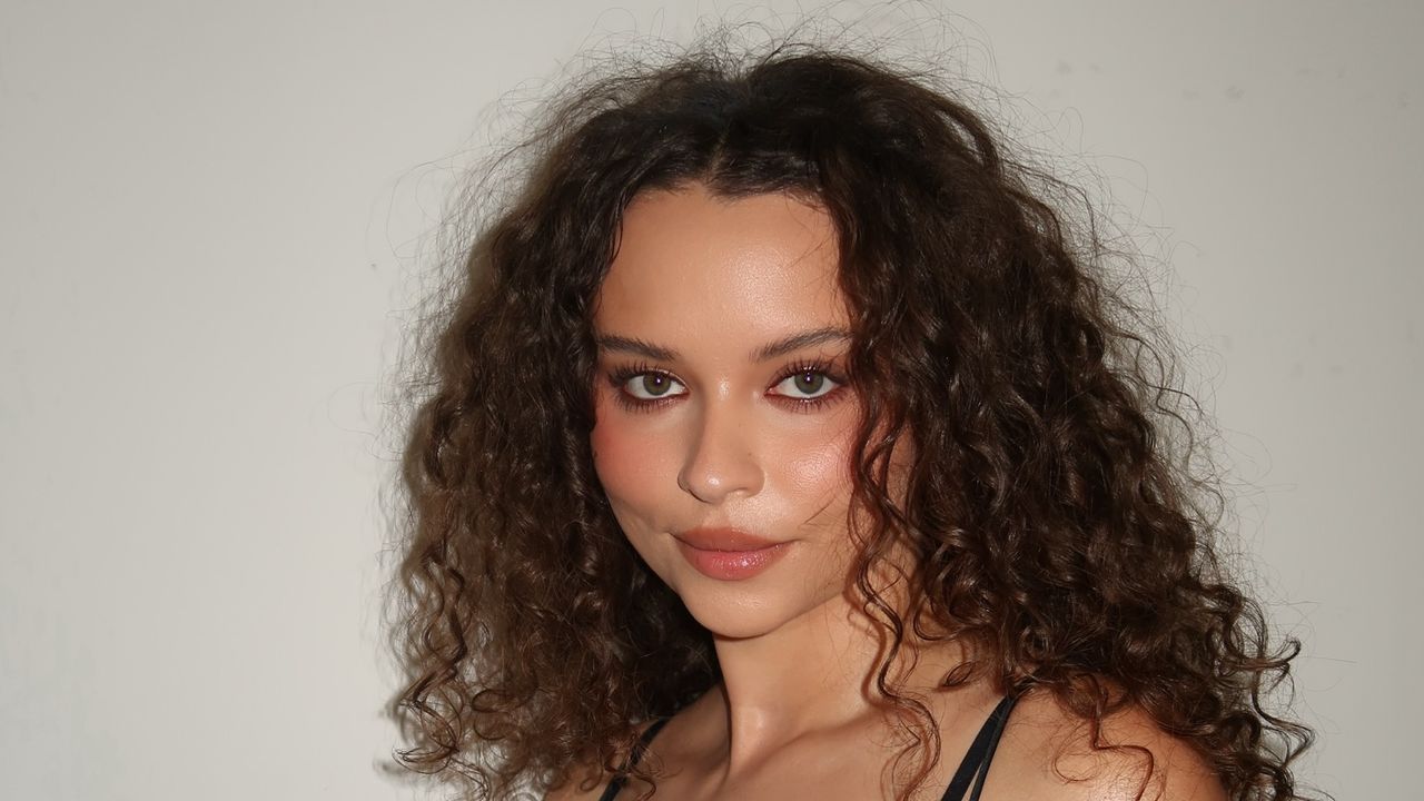 How ‘The Summer I Turned Pretty’’s Isabella Briggs Gets Her Big, Bouncy Curls