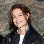Katie Holmes Backs the Barn Jacket Trend’s Comeback for Fall