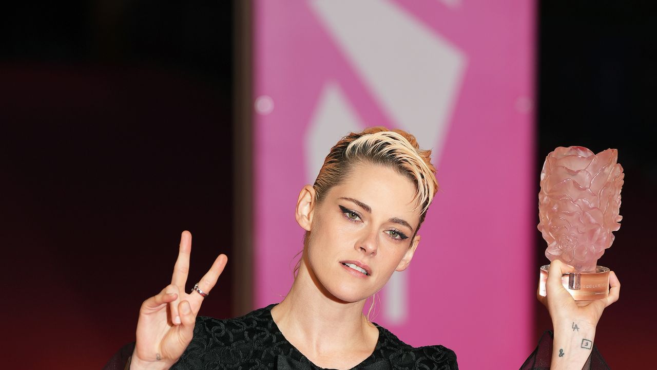 Kristen Stewart Wore Every Vibe Chanel Can Offer To Win Her First Director Award