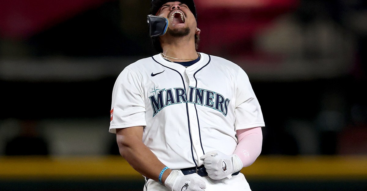 Mariners 4, Rockies 3: Raise a glass — but not for the Rockies
