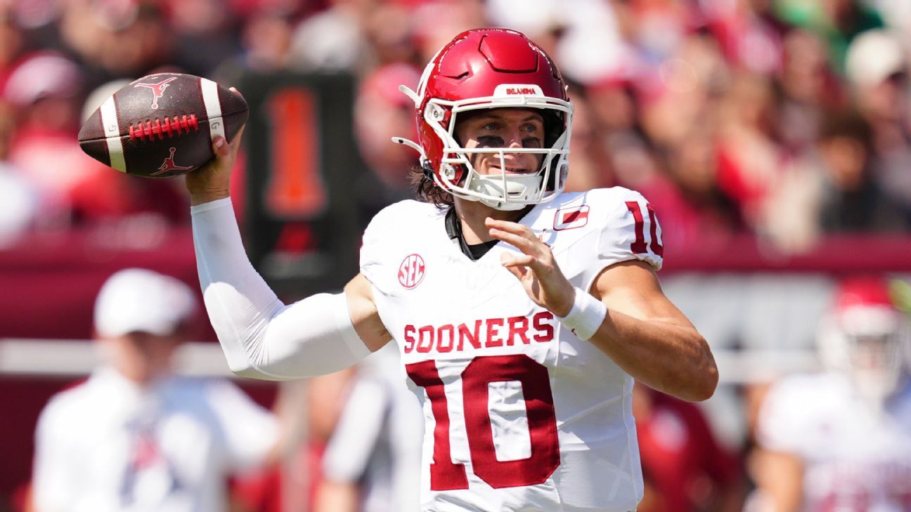 Mateer, Beck take over as favorites in open Heisman race