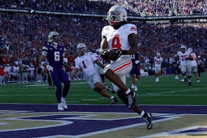 No. 1 Ohio State opens Big Ten play with road win at Washington