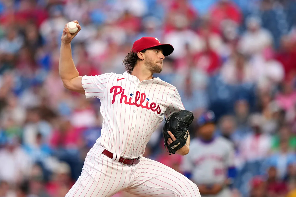 Nola returns to form, Duran holds on in 9th, Phillies edge Mets 1-0 to extend NL East lead