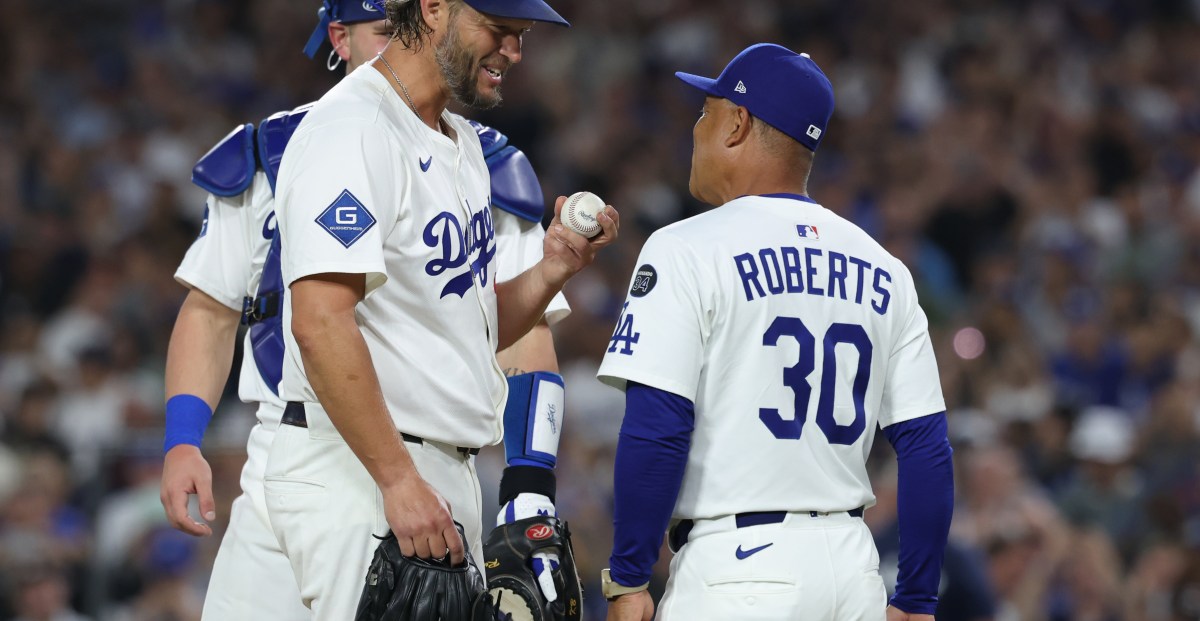Offense comes alive behind Kershaw in final regular season home start
