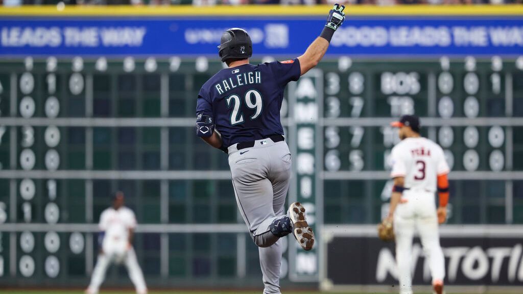 Raleigh eclipses Griffey Jr. with latest record-breaking HR
