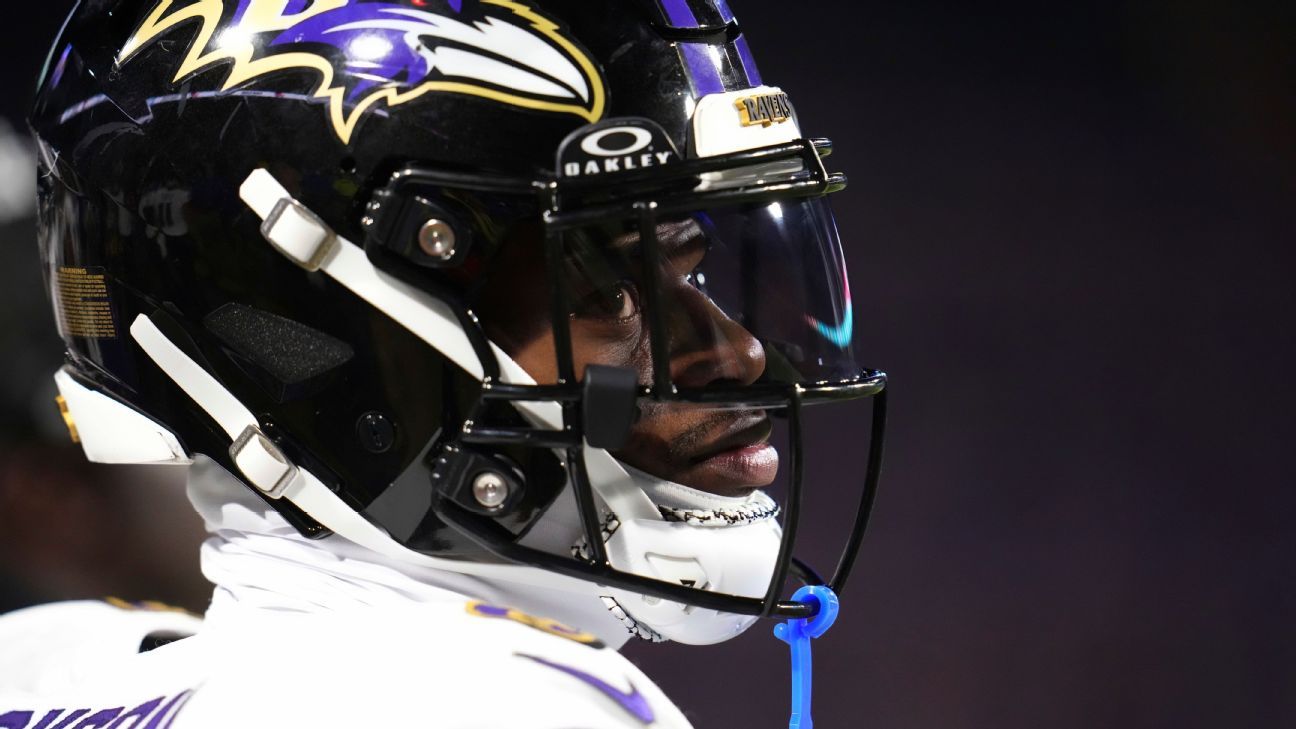 Ravens’ Lamar Jackson apologizes to fan for shoving incident