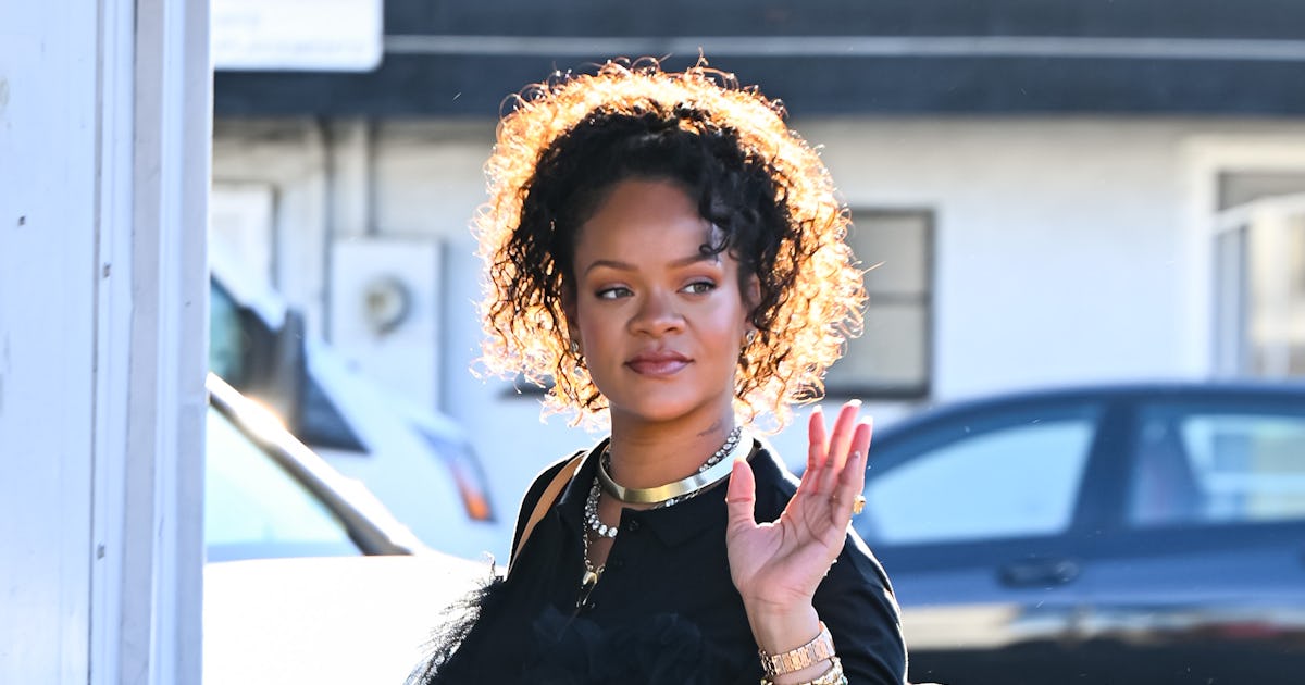 Rihanna’s Jewelry For Her Baby Girl Announcement Was Of Course Epic