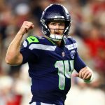 Seahawks hold off feisty Cardinals' comeback attempt