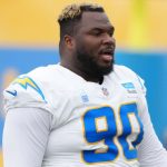 Source -- Chargers' Teair Tart fined for slapping Travis Kelce