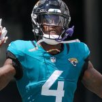Sources -- Jaguars trade running back Tank Bigsby to Eagles